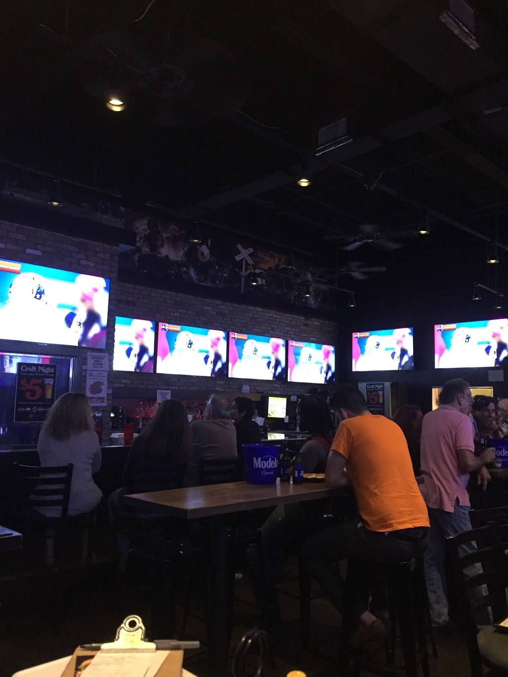 Whistle Stop | restaurant | 395 NE Spanish River Blvd, Boca Raton, FL 33431, USA | 5617507867 OR +1 561-750-7867