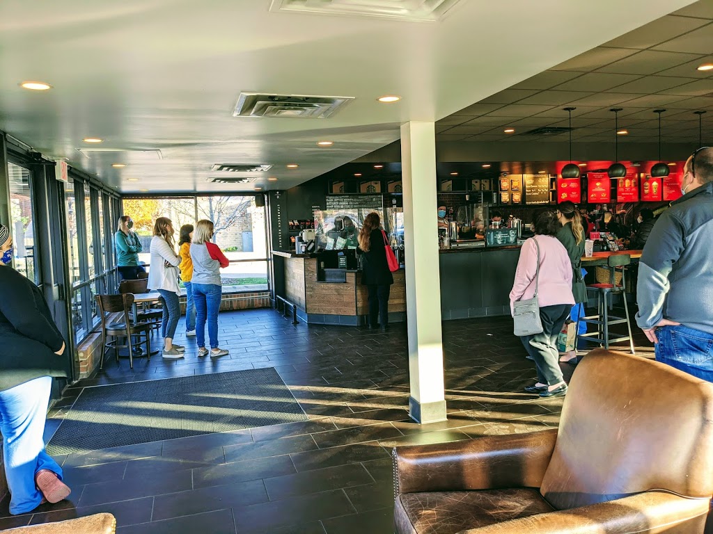 Starbucks | cafe | 1808 S Arlington Heights Rd, Arlington Heights, IL 60005, USA | 8476402779 OR +1 847-640-2779