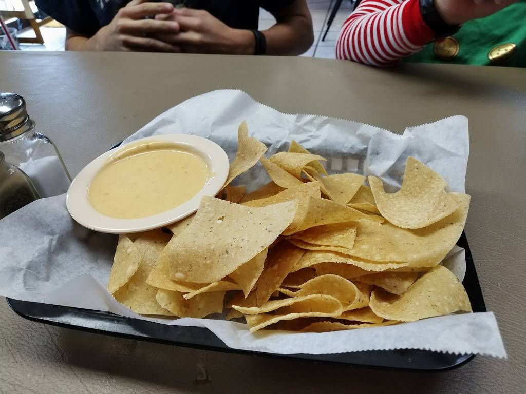 Downtown Tacos | restaurant | 8 Circle Way St, Lake Jackson, TX 77566, USA | 9792669316 OR +1 979-266-9316