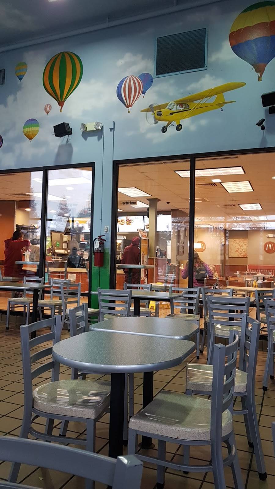 McDonalds | cafe | 990 Alamo Dr, Vacaville, CA 95687, USA | 7074496477 OR +1 707-449-6477