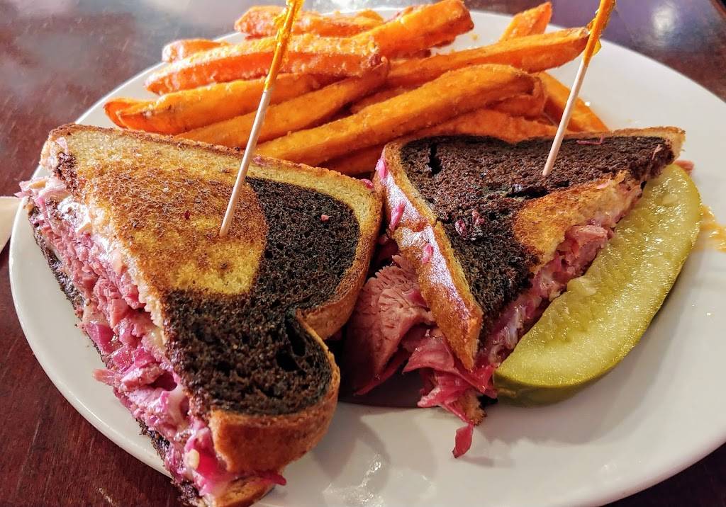 Quarter Celtic Taproom | restaurant | 1930 Juan Tabo Blvd NE, Albuquerque, NM 87112, USA | 5057172536 OR +1 505-717-2536