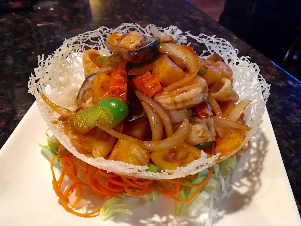 Ploi Thai | meal takeaway | 245 Paterson Ave, East Rutherford, NJ 07073, USA | 2019396799 OR +1 201-939-6799