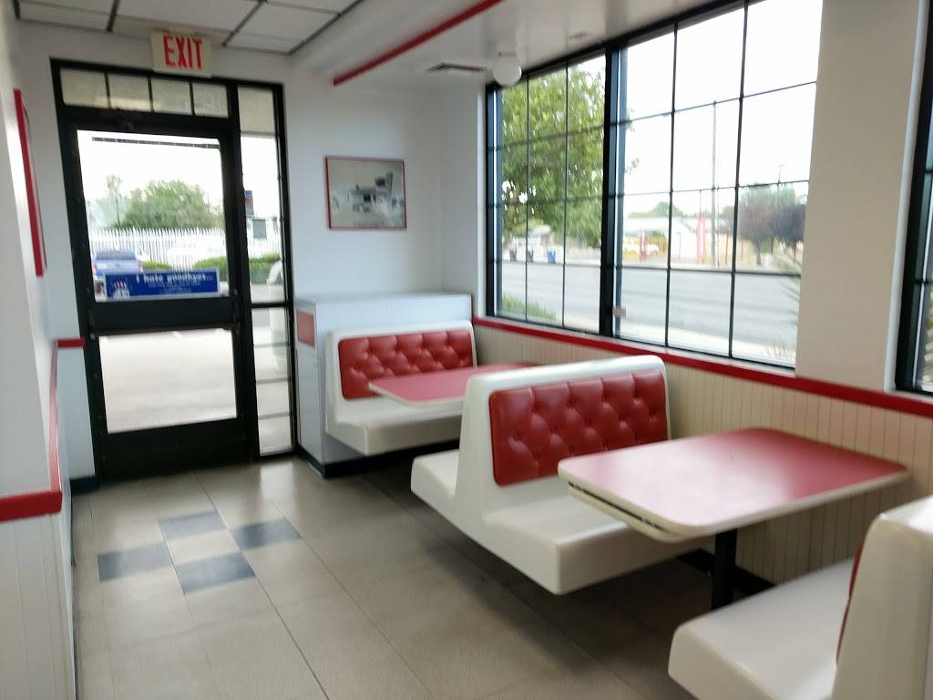 Blakes Lotaburger | restaurant | 3700 4th St NW, Albuquerque, NM 87107, USA | 5053442521 OR +1 505-344-2521