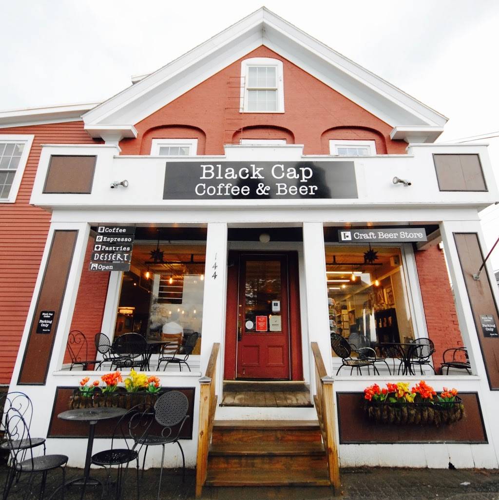 Black Cap Coffee & Beer - Espresso - Sandwiches - Craft Beer Sto | cafe | 144 Main St, Stowe, VT 05672, USA | 8022532123 OR +1 802-253-2123