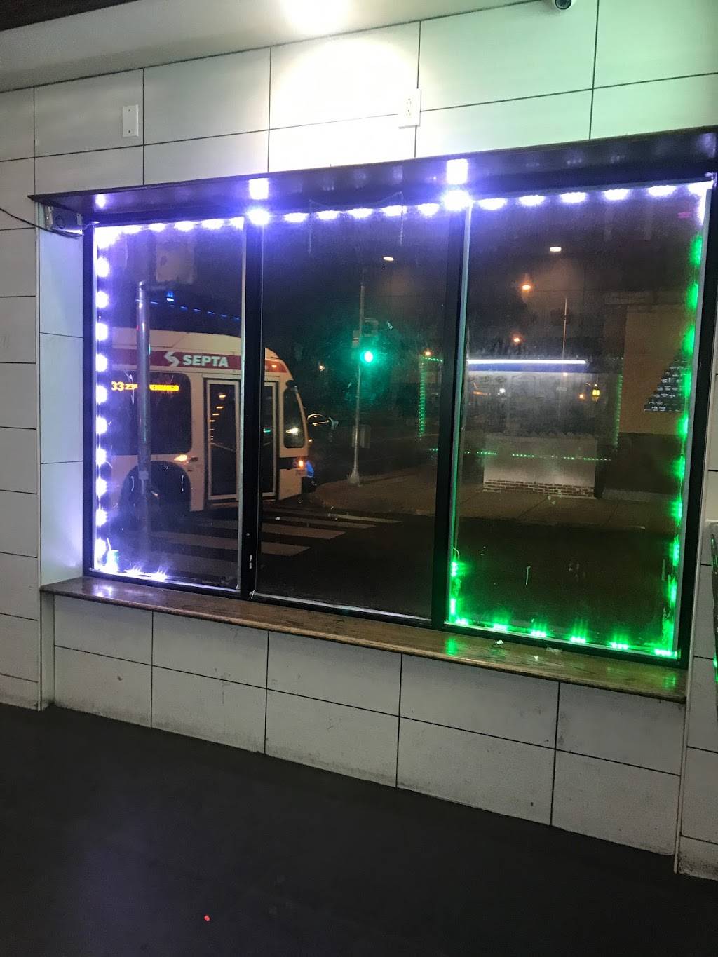 China House | restaurant | 2045 W Diamond St, Philadelphia, PA 19121, USA | 2152366066 OR +1 215-236-6066