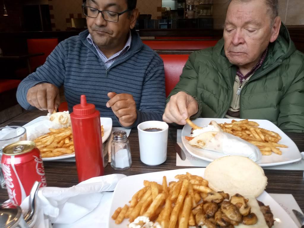 Jonas Restaurant | restaurant | 7685 Rue Saint-Denis, Montréal, QC H2R 2E7, Canada | 5142703314 OR +1 514-270-3314