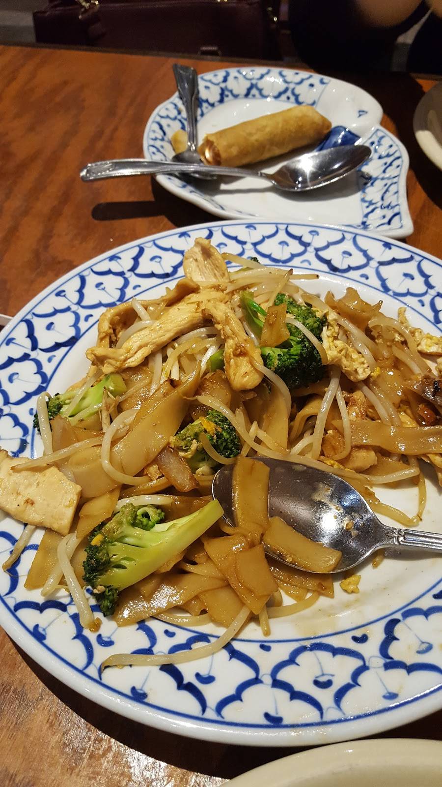 Khobkoon Thai Cuisine | restaurant | 7452 Foothills Blvd # 150, Roseville, CA 95747, USA | 9167717995 OR +1 916-771-7995