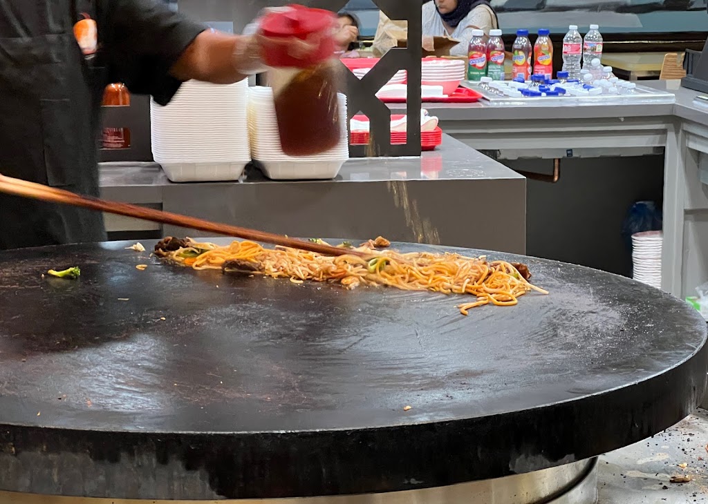 Gengis Khan | restaurant | 6600 CA-27, Canoga Park, CA 91303, USA | 8189126085 OR +1 818-912-6085