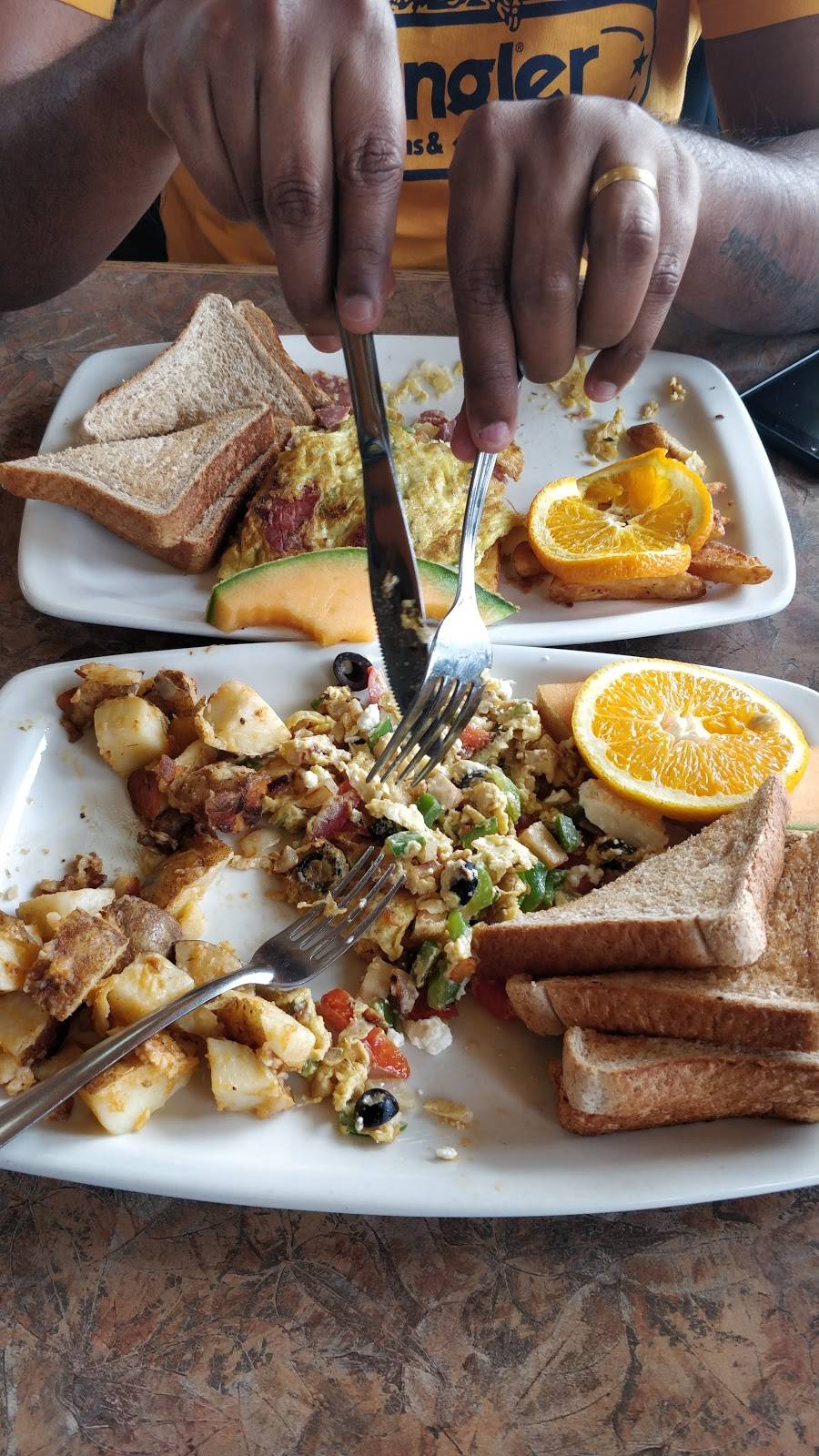 Eggsmart | restaurant | 2904 Sheppard Ave E, Scarborough, ON M1T 3J4, Canada | 6473483235 OR +1 647-348-3235