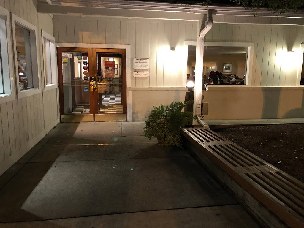 Squids Restaurant | restaurant | 1201 Fordham Blvd, Chapel Hill, NC 27514, USA | 9199428757 OR +1 919-942-8757