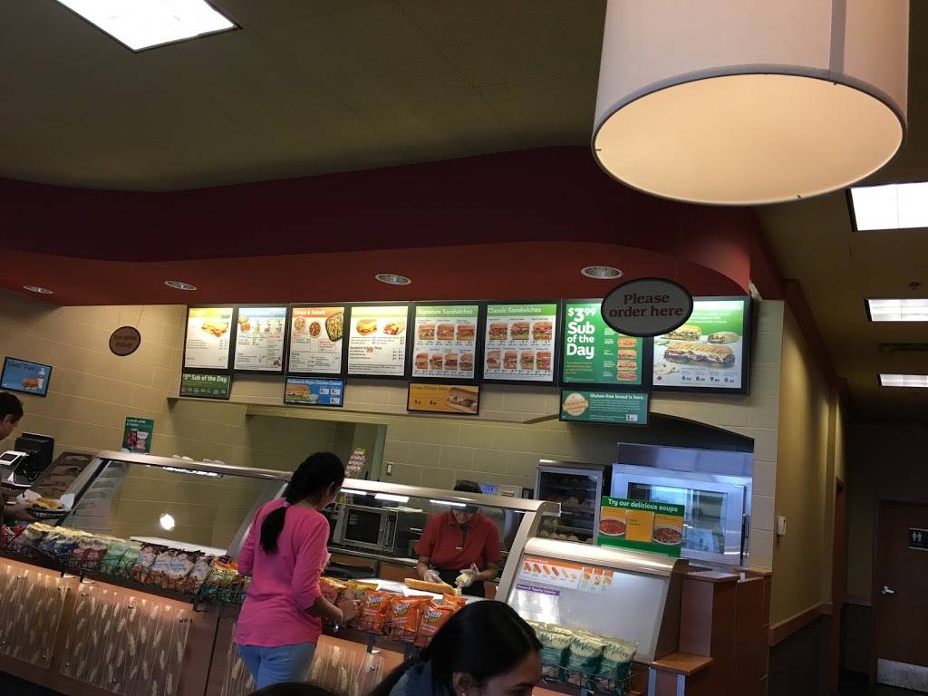 Subway | meal takeaway | Somerset Plaza Building H, 1995 Salem Rd N Unit 6, Ajax, ON L1S 6M7, Canada | 9054270677 OR +1 905-427-0677
