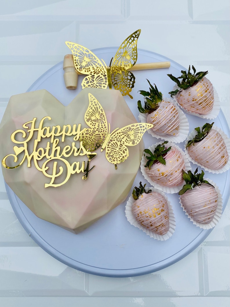 The Queenz Kitchen | restaurant | 16940 Ella Blvd, Houston, TX 77090, USA | 8323804176 OR +1 832-380-4176