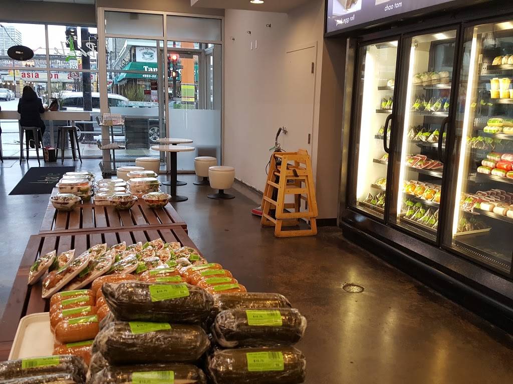 Ba Le Sandwich Shop | meal takeaway | 5014 N Broadway, Chicago, IL 60640, USA | 7735614424 OR +1 773-561-4424