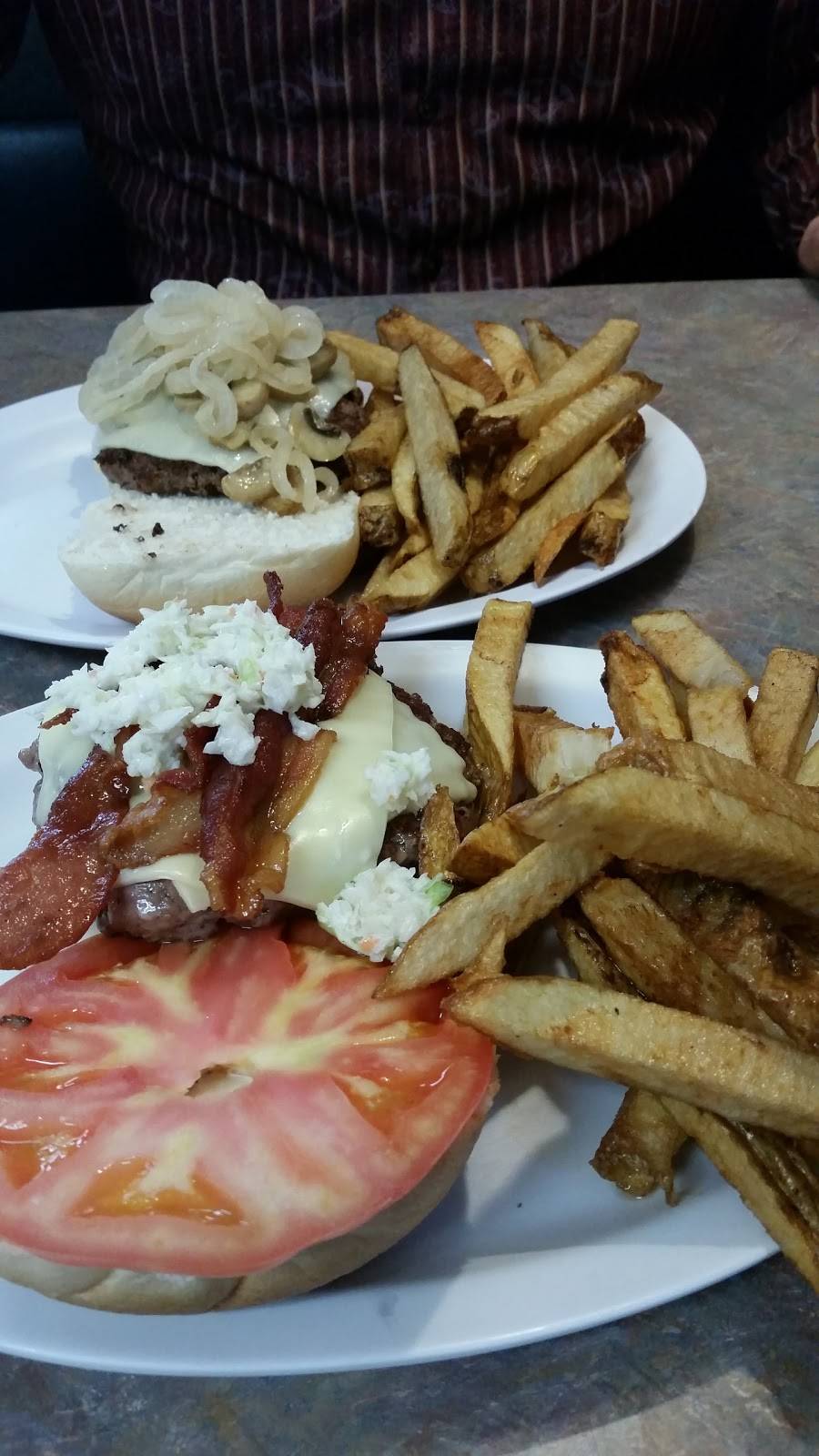 Spready Oak Country Cafe | restaurant | 1643 Conowingo Rd, Rising Sun, MD 21911, USA | 4106585252 OR +1 410-658-5252