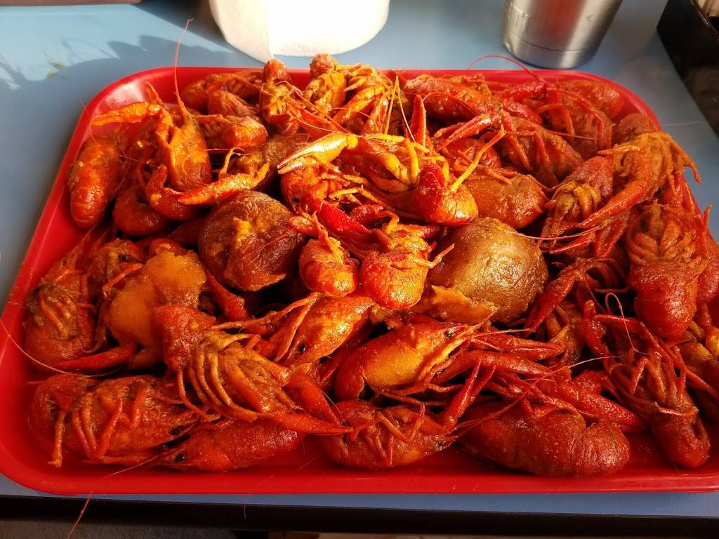 Fannett Seafood | restaurant | 18746 FM 365, Beaumont, TX 77705, USA | 4097942177 OR +1 409-794-2177