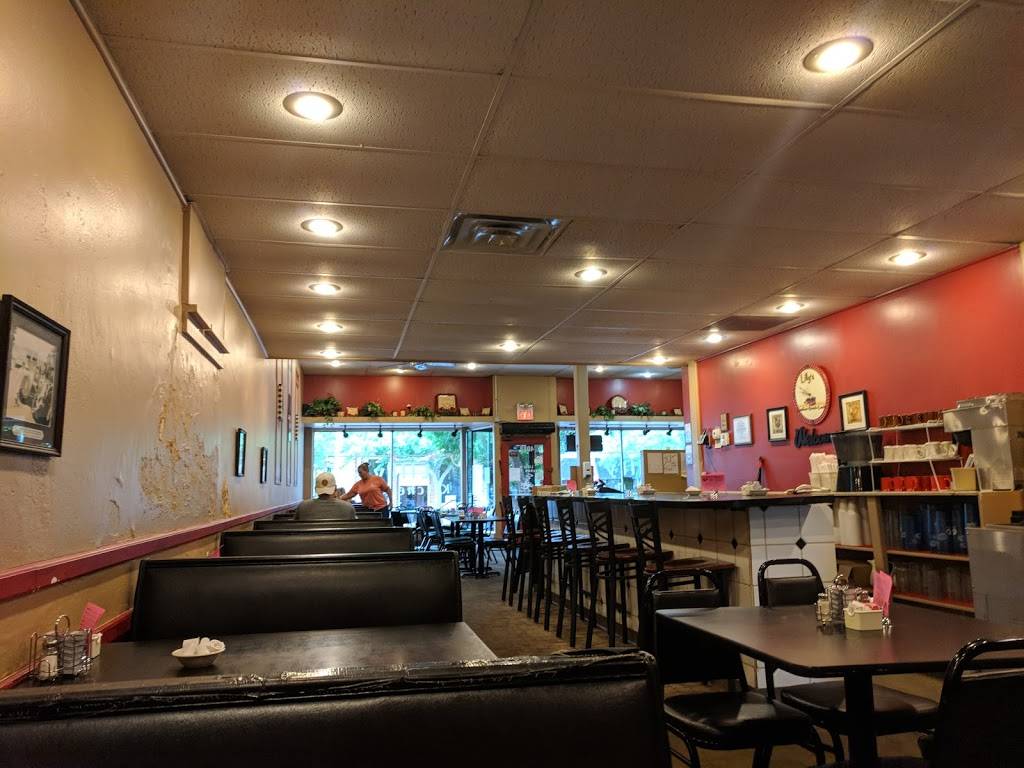 Lillys Kitchen Table | restaurant | 4008 Broadway, Grove City, OH 43123, USA | 6148010771 OR +1 614-801-0771