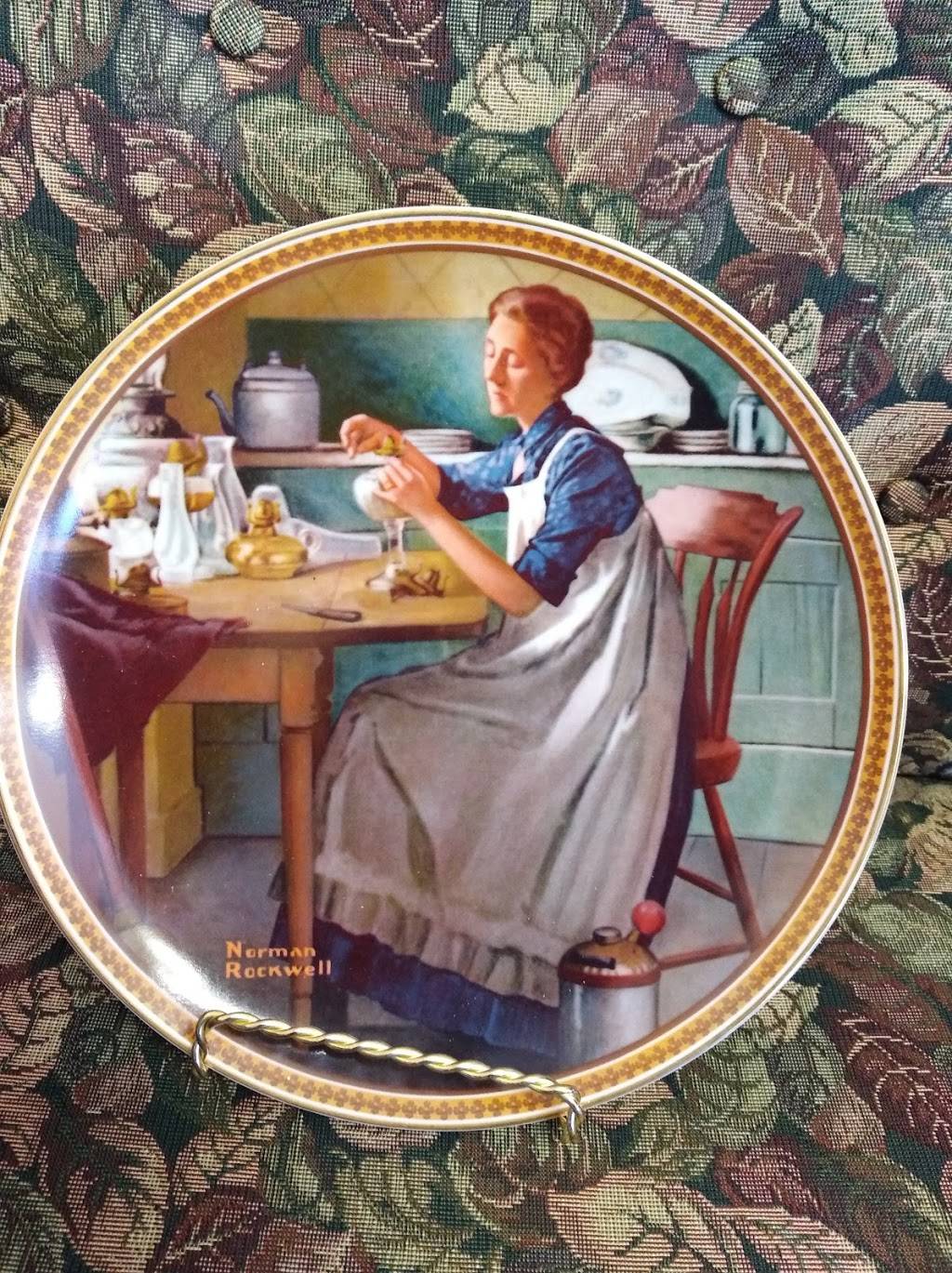 Lynnas Grill | restaurant | 3728 Winston Ave, Covington, KY 41015, USA | 8592914910 OR +1 859-291-4910