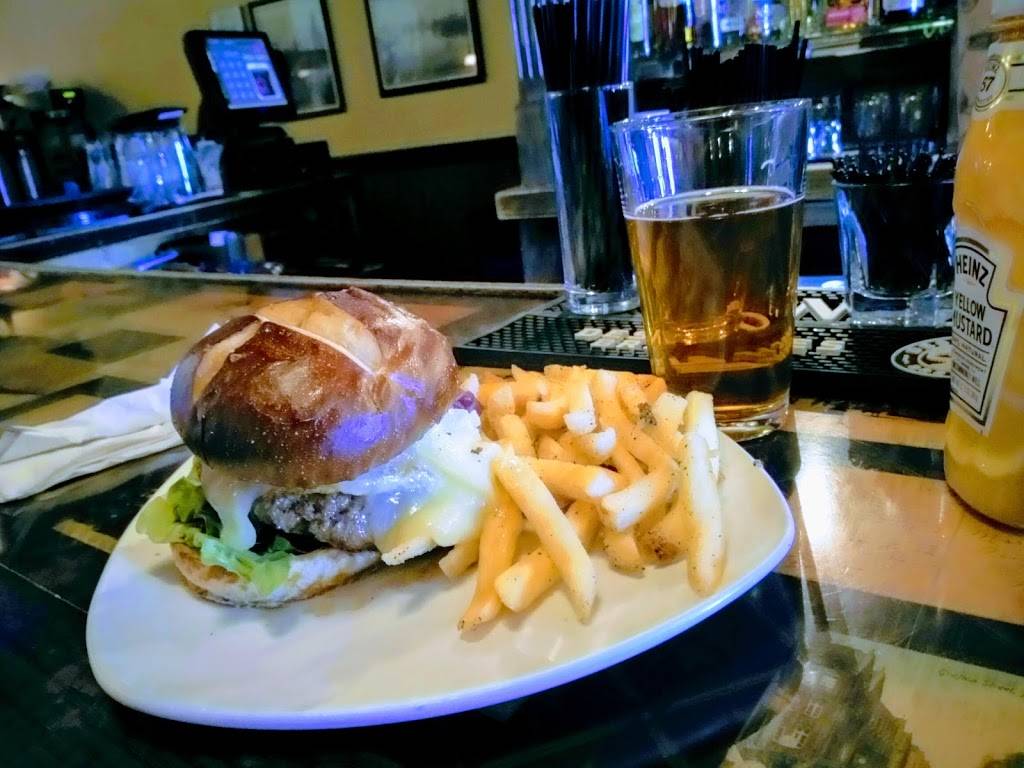 The Grafton Pub & Grill | restaurant | 4530 N Lincoln Ave, Chicago, IL 60625, USA | 7732719000 OR +1 773-271-9000