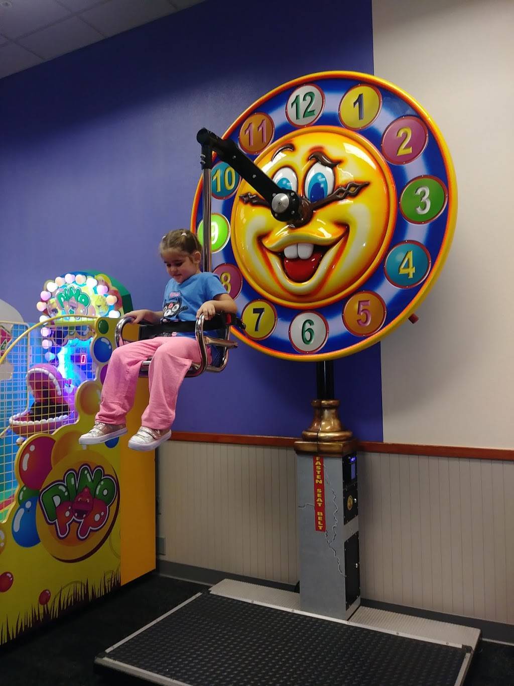 Chuck E. Cheese | restaurant | 2471 Okeechobee Blvd, West Palm Beach, FL 33409, USA | 5614787187 OR +1 561-478-7187