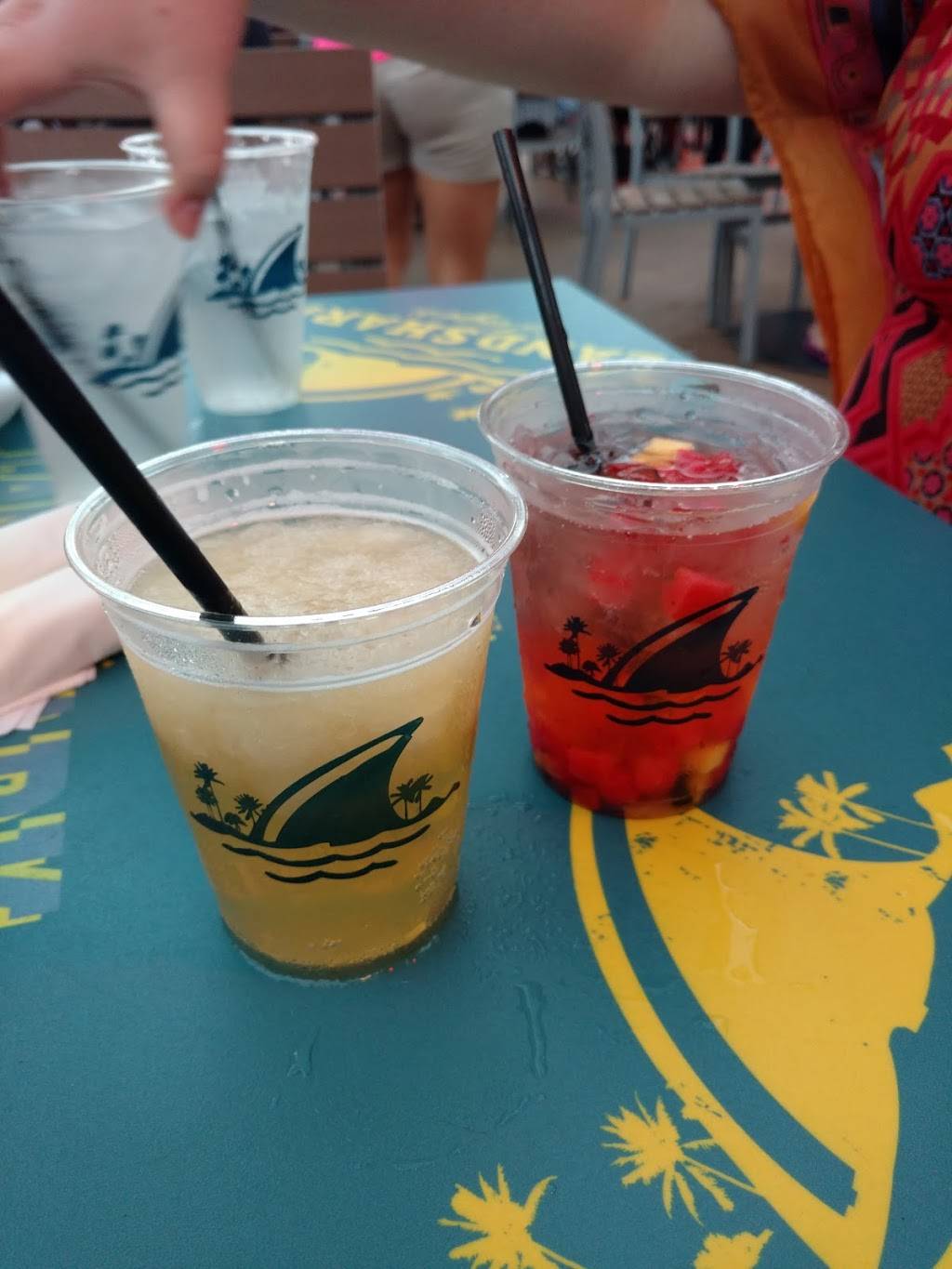 LandShark Bar & Grill | restaurant | 1111 N Ocean Dr, Hollywood, FL 33019, USA | 8445625625 OR +1 844-562-5625