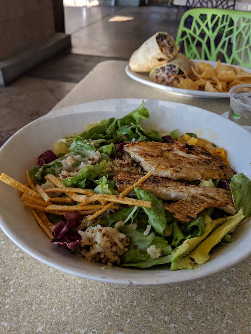 Rubios | restaurant | 27055 McBean Pkwy, Valencia, CA 91355, USA | 6612542239 OR +1 661-254-2239