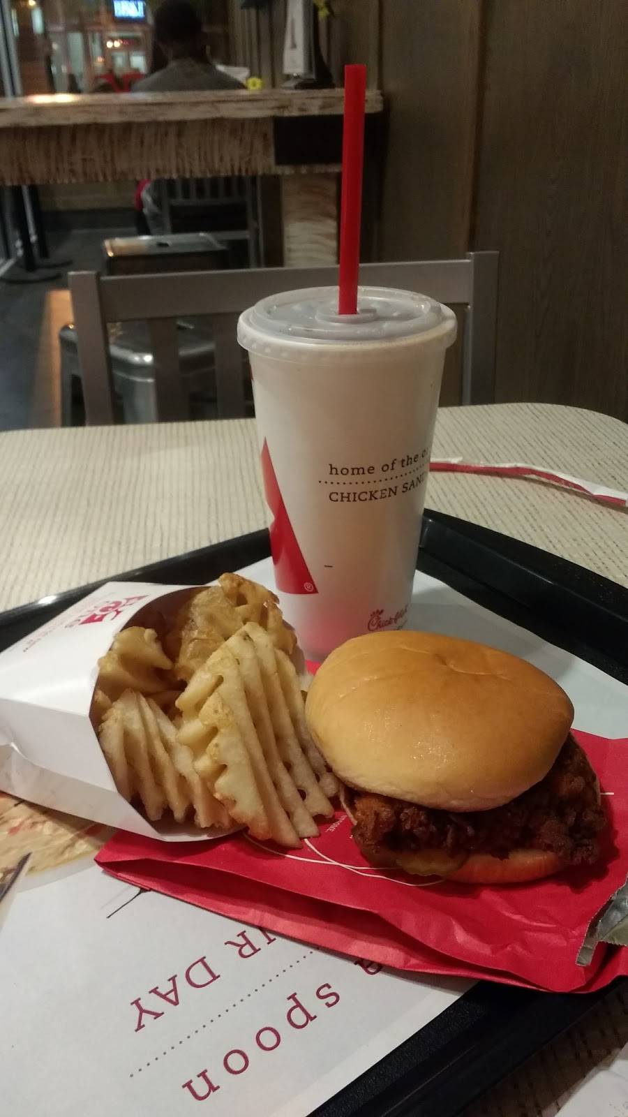 Chick-fil-A | restaurant | 3100 14th St NW, Washington, DC 20010, USA | 2029863290 OR +1 202-986-3290