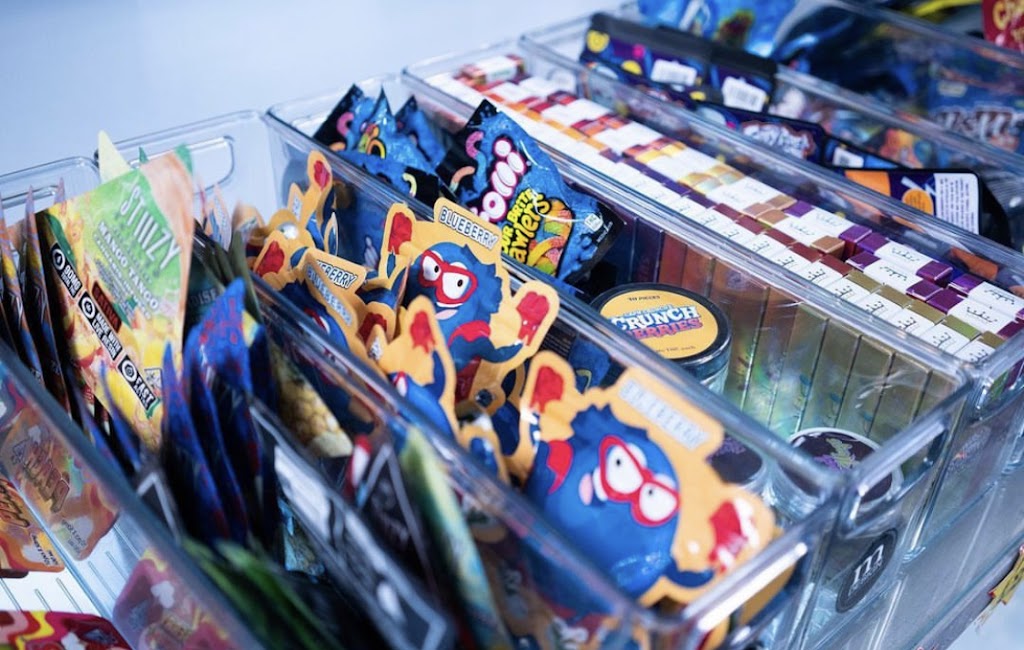 Shinnecock Indian Outpost | meal takeaway | 42 Montauk Hwy, Southampton, NY 11968, USA | 6312838047 OR +1 631-283-8047