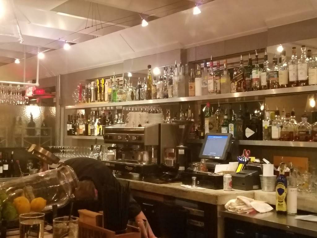 1618 Seafood Grille | restaurant | 1618 W Friendly Ave, Greensboro, NC 27403, USA | 3362350898 OR +1 336-235-0898