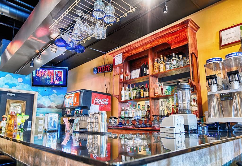 Tacos El Rey De Oro | restaurant | 864 Milwaukee Ave, Libertyville, IL 60048, USA | 8472474433 OR +1 847-247-4433