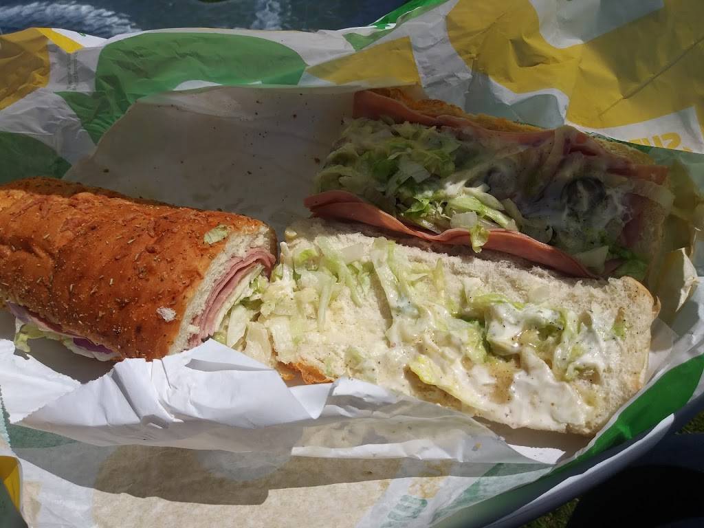 Subway | meal takeaway | 3001 6th Ave, Tacoma, WA 98406, USA | 2532723633 OR +1 253-272-3633
