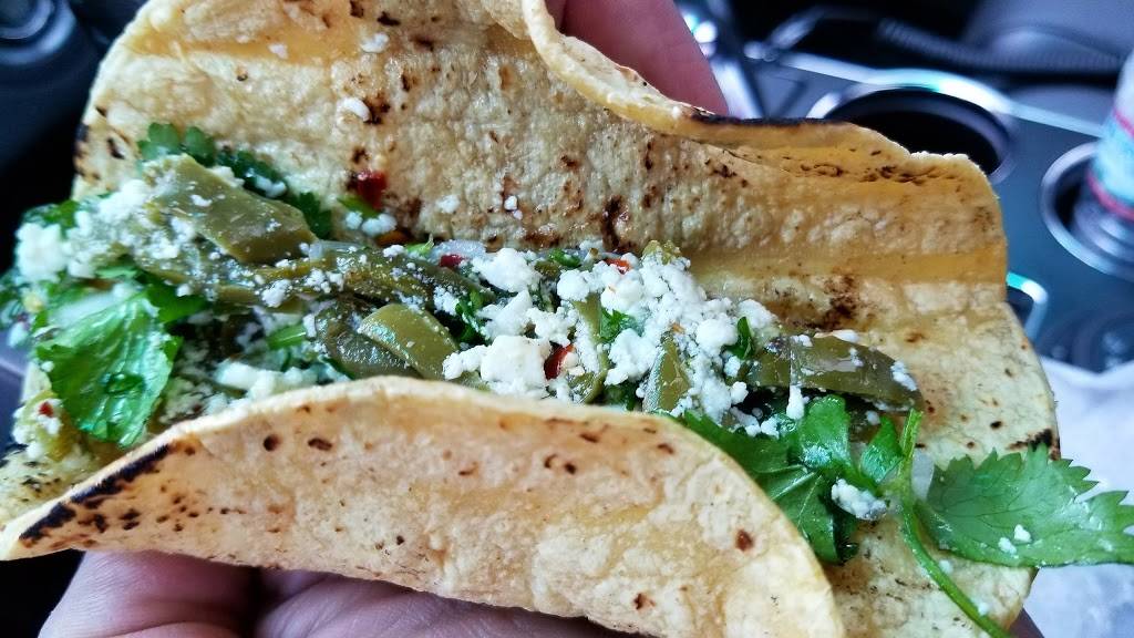 El Milagro Tortilla | restaurant | 1927 S Blue Island Ave, Chicago, IL 60608, USA | 3124217443 OR +1 312-421-7443