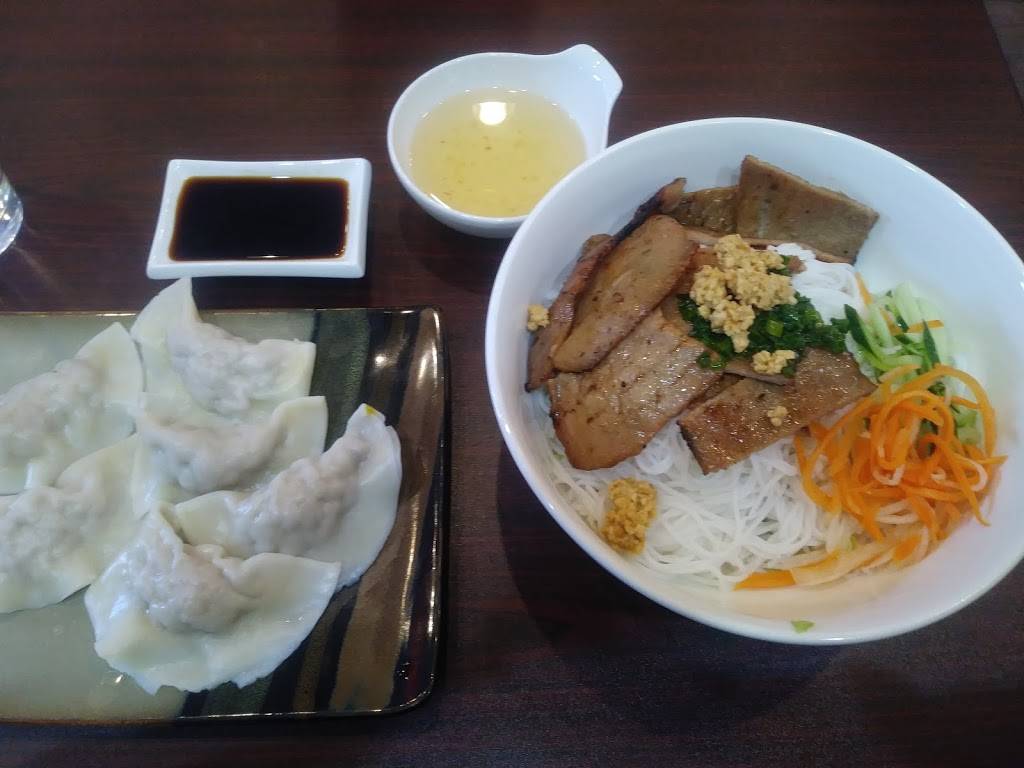 Main Street Pho | restaurant | 4307 Main St, Philadelphia, PA 19127, USA | 2673354745 OR +1 267-335-4745