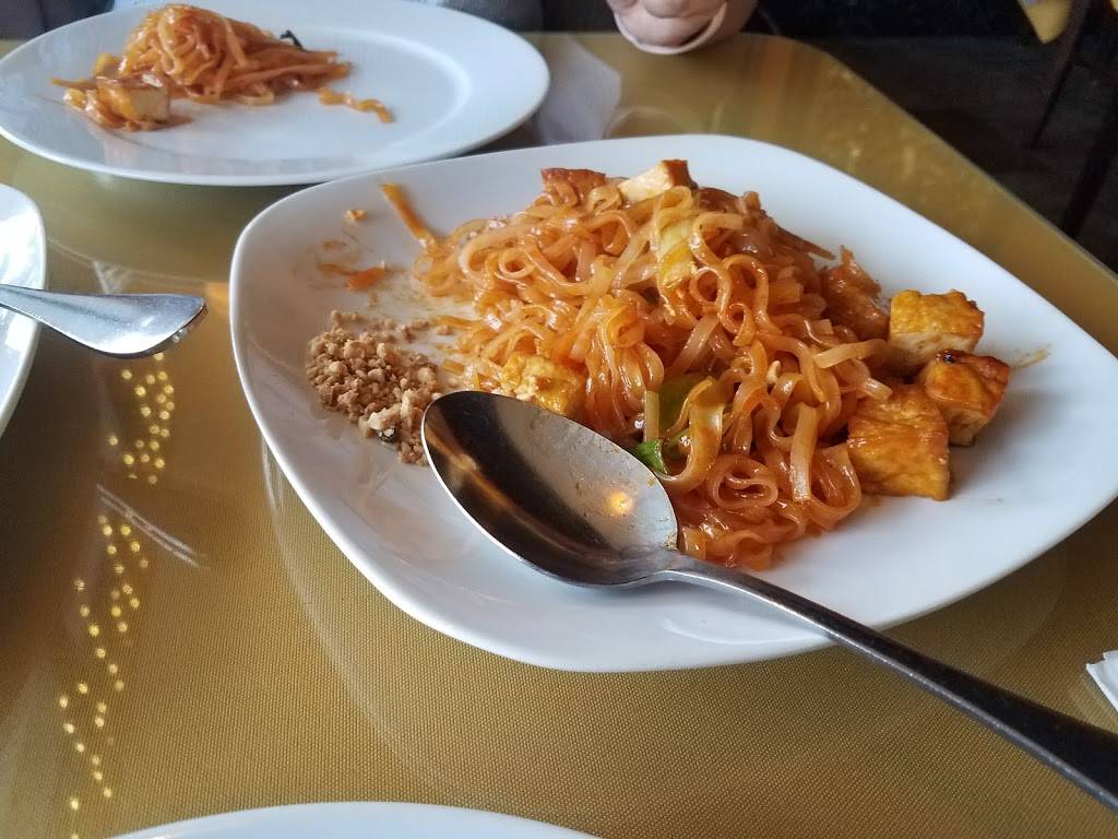 BKK THAI KITCHEN | restaurant | 1818 Marron Rd #104, Carlsbad, CA 92008, USA | 7604345415 OR +1 760-434-5415