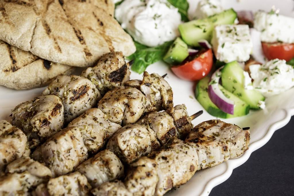 Zoe’s Patio | restaurant | 5518 S Archer Ave, Chicago, IL 60638, USA | 7732840400 OR +1 773-284-0400