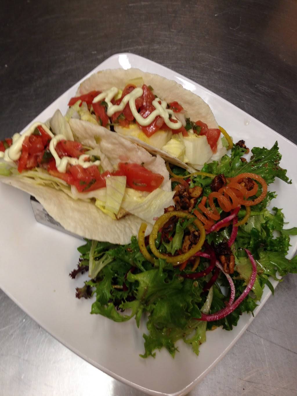 The Slye Fox | restaurant | 4057 New St, Burlington, ON L7L 1S8, Canada | 9053334994 OR +1 905-333-4994