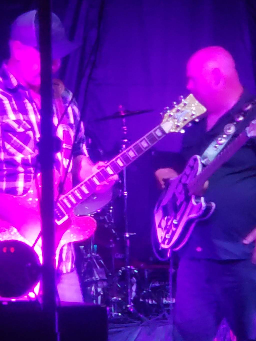 Louisville Billiards Club | restaurant | 5404 Bardstown Rd, Louisville, KY 40291, USA | 5024913810 OR +1 502-491-3810