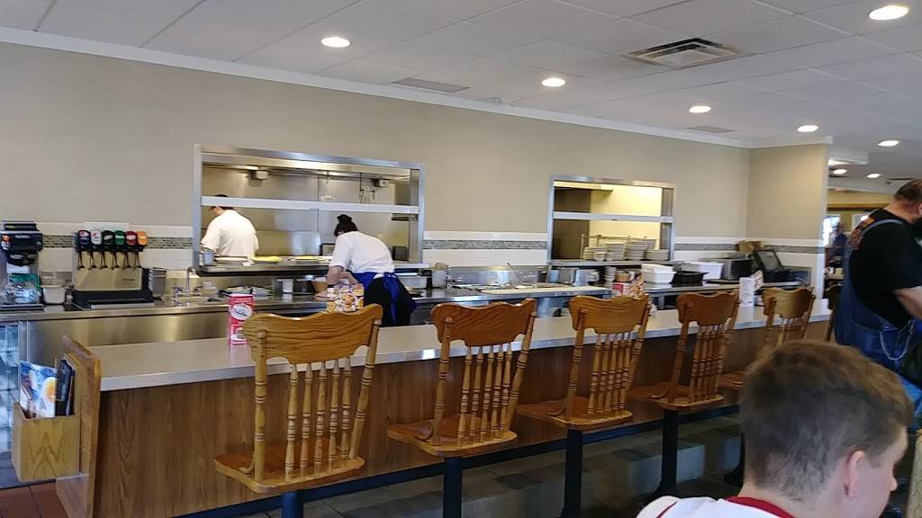 Tee Jayes Country Place | restaurant | 4048 W Broad St, Columbus, OH 43228, USA | 6142741374 OR +1 614-274-1374