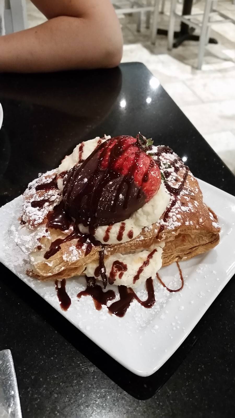 Lettuce Restaurant & Catering | restaurant | 1632 Locust St, Walnut Creek, CA 94596, USA | 9259335600 OR +1 925-933-5600