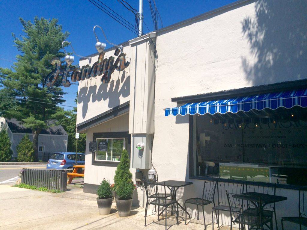 Handys | restaurant | 367 Main St, Yarmouth, ME 04096, USA | 2078465608 OR +1 207-846-5608