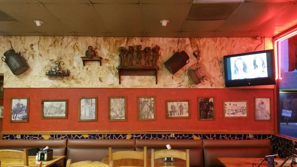 Taqueria Los Tres Hermanos | restaurant | 7456 Van Nuys Blvd, Van Nuys, CA 91405, USA | 8187809930 OR +1 818-780-9930