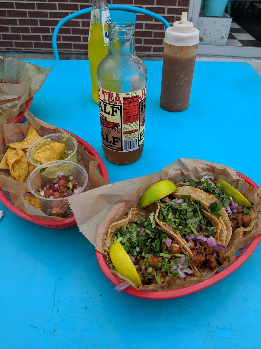 Cafe Tola #3 | restaurant | 1625 W Addison St, Chicago, IL 60613, USA | 7736611869 OR +1 773-661-1869