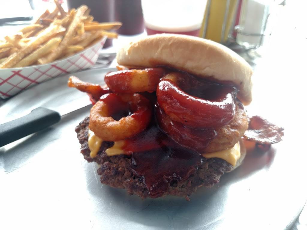 Joes Hamburgers | restaurant | 3041 Biddle Ave, Wyandotte, MI 48192, USA | 7342850420 OR +1 734-285-0420