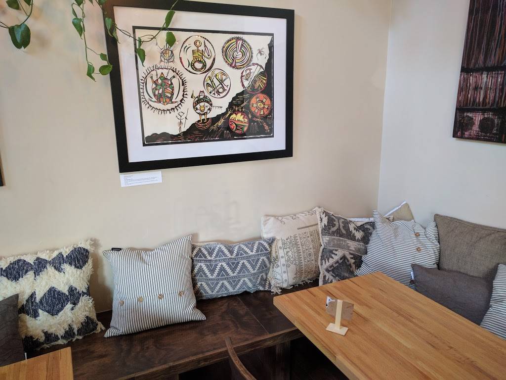 Roots Organic Juice Café | restaurant | 108 E Lincolnway, Valparaiso, IN 46383, USA | 2195100002 OR +1 219-510-0002