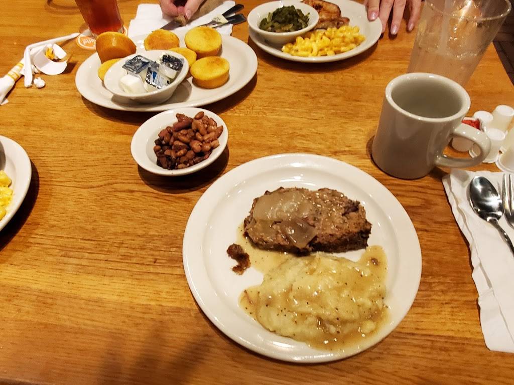 Cracker Barrel Old Country Store | restaurant | 1440 Greenbrier Pkwy, Chesapeake, VA 23320, USA | 7573660525 OR +1 757-366-0525