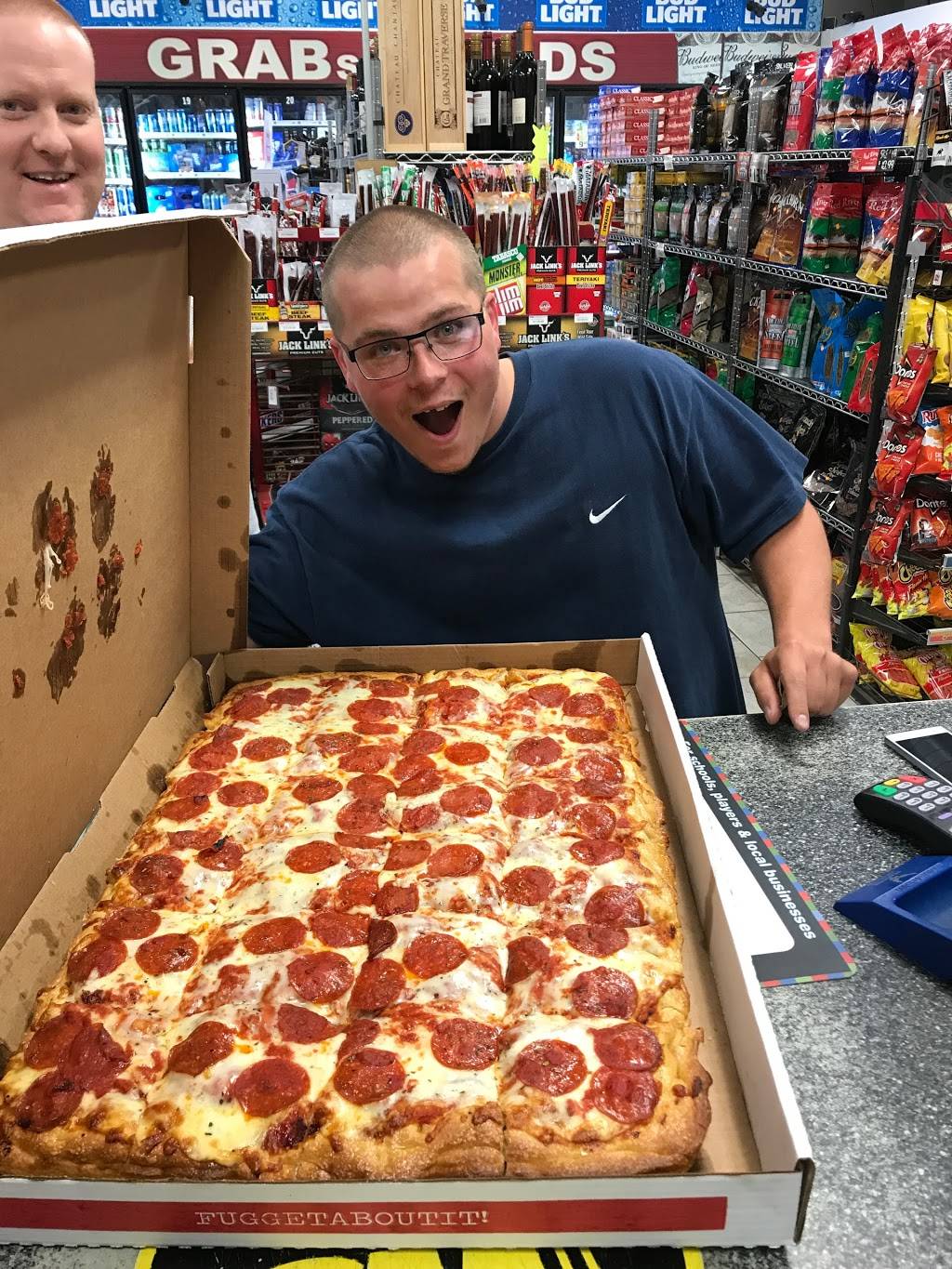 Buscemis Beverage Barrel | meal delivery | 1433 Military St, Port Huron, MI 48060, USA | 8109843617 OR +1 810-984-3617