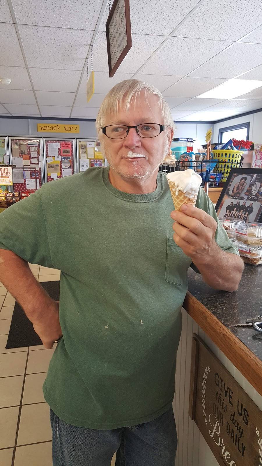 Subs2Go | restaurant | 407 S Main St, Albany, IL 61230, USA | 3098879999 OR +1 309-887-9999