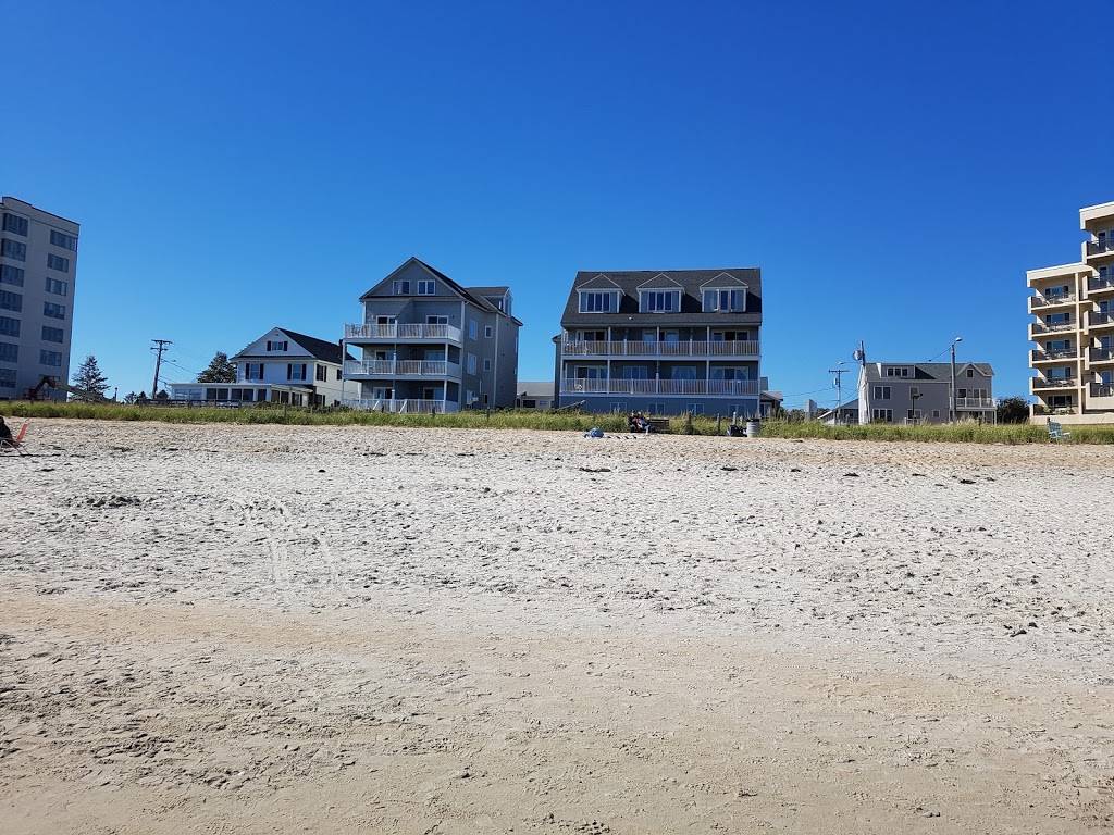 Barefoot Boy Restaurant | restaurant | 45 E Grand Ave, Old Orchard Beach, ME 04064, USA | 2079378111 OR +1 207-937-8111