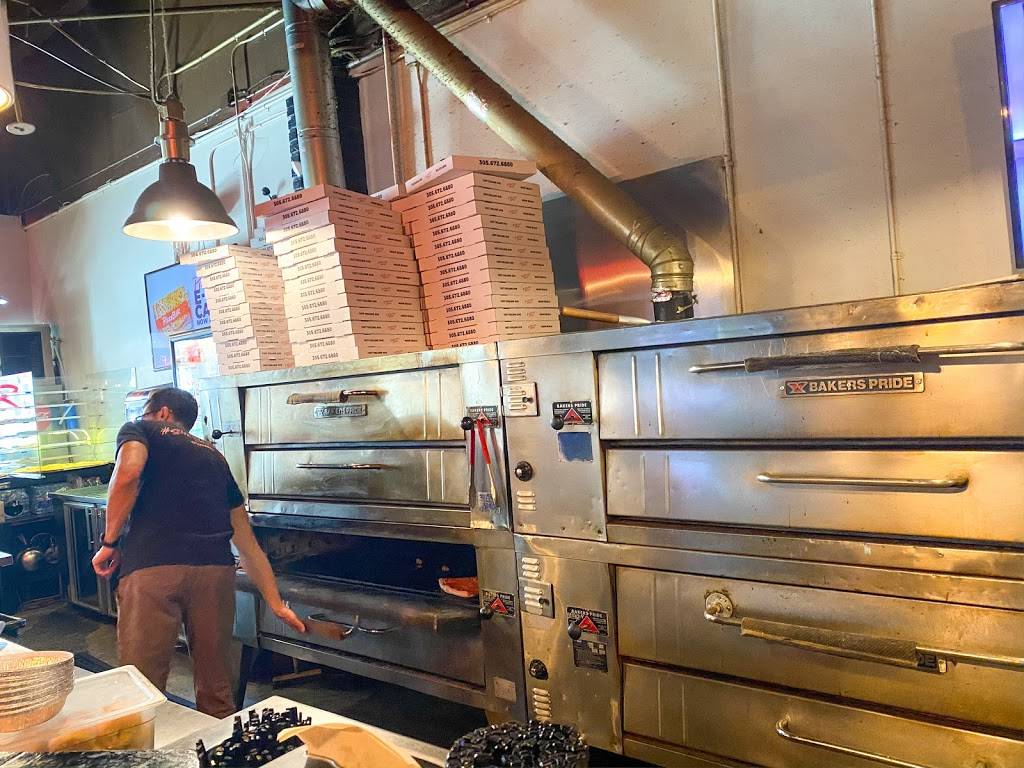 Pizza Bar | restaurant | 1627 Collins Ave, Miami Beach, FL 33139, USA | 3056726880 OR +1 305-672-6880