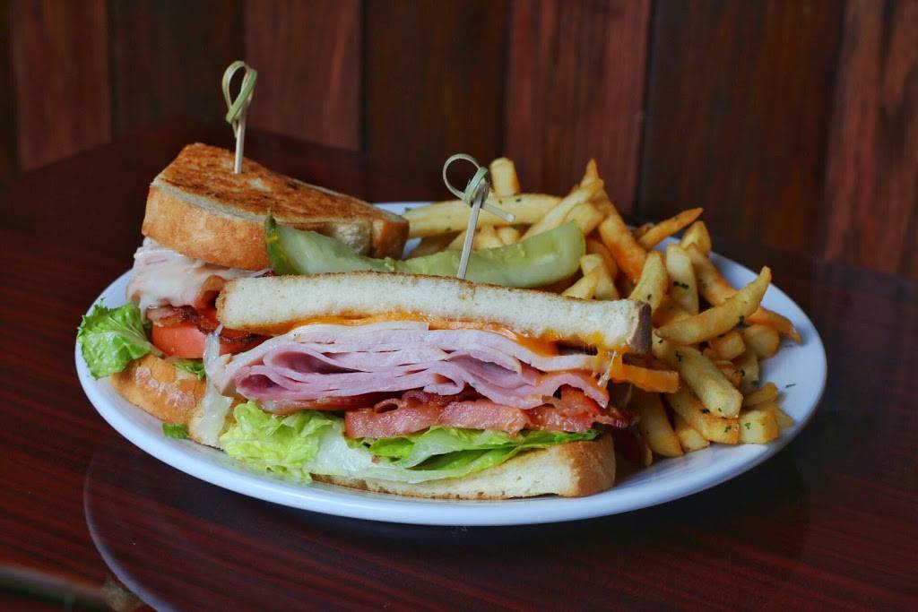 The Leesburg Diner | restaurant | 9 S King St, Leesburg, VA 20175, USA | 7037771800 OR +1 703-777-1800