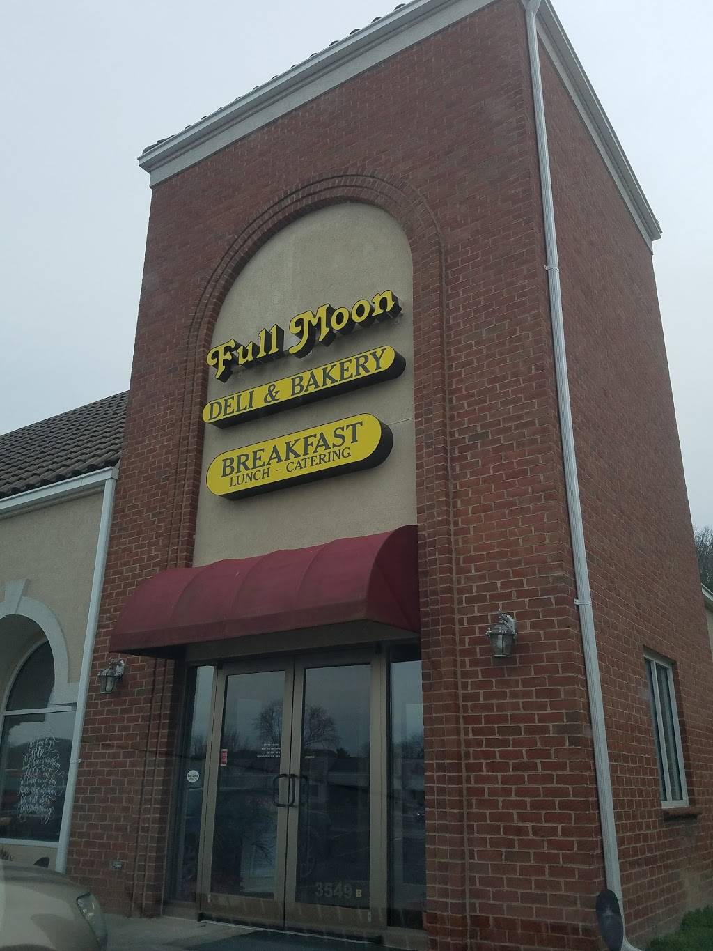Full Moon Cafe | restaurant | 3549 Electric Rd, Roanoke, VA 24018, USA | 5407251508 OR +1 540-725-1508